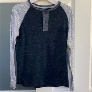 long sleeved arizona jean t-shirt.